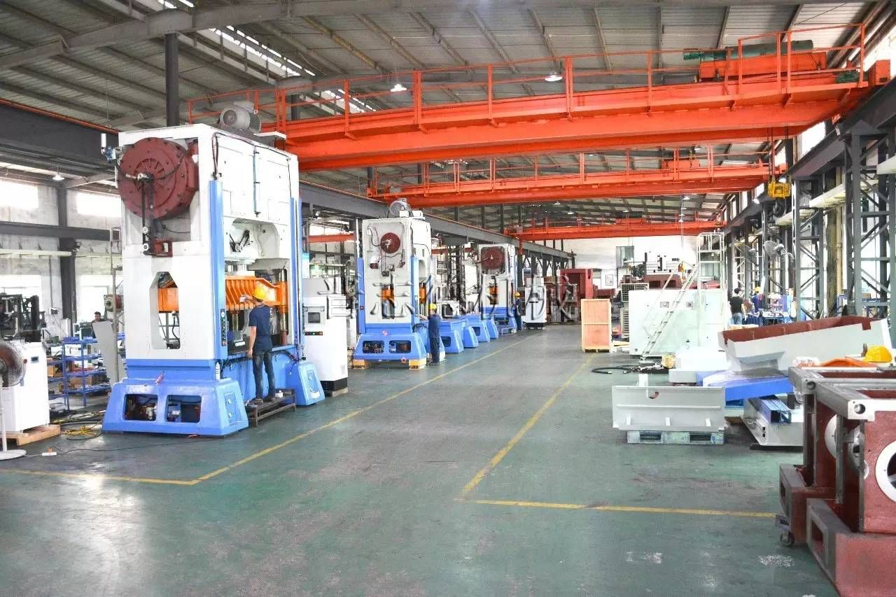 125噸沖床生產裝配